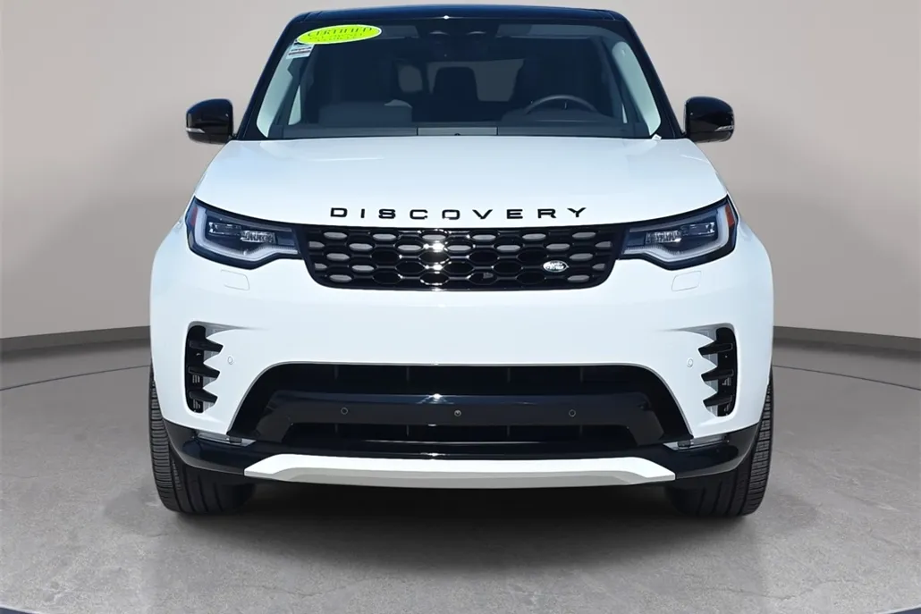 2025 Land Rover Discovery SE photo 1