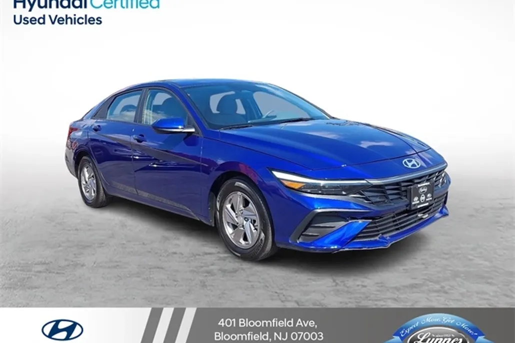 2024 Hyundai Elantra SE photo 1