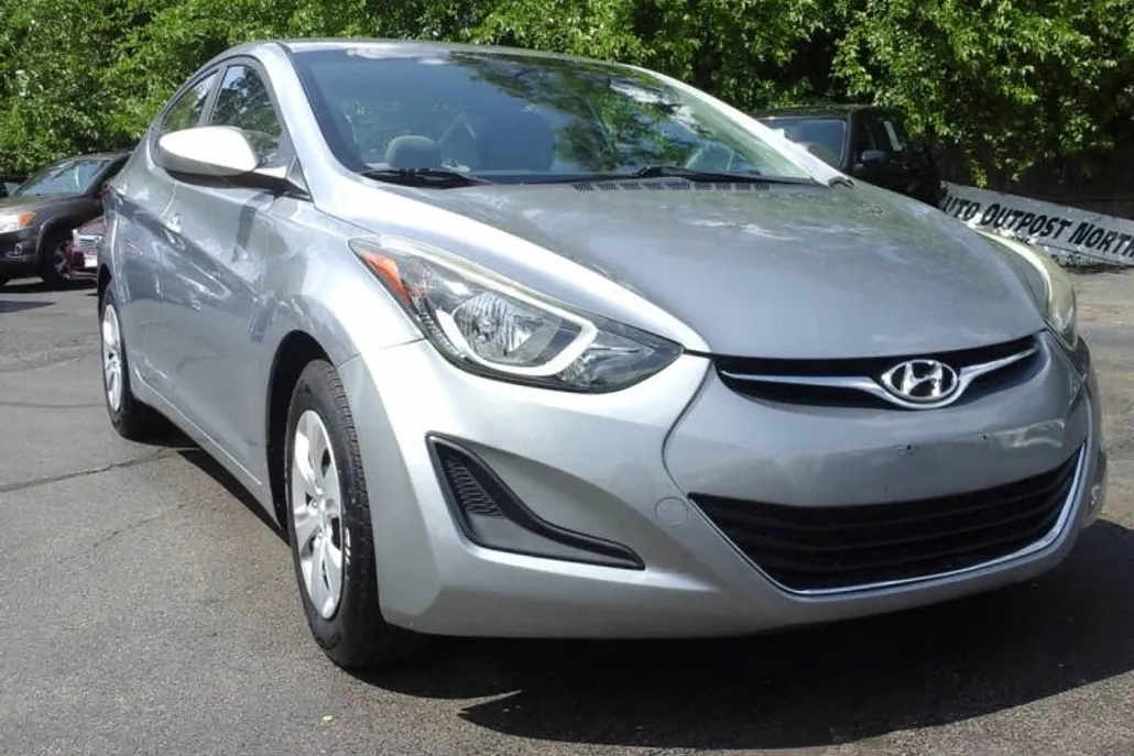 2016 Hyundai Elantra SE photo 1