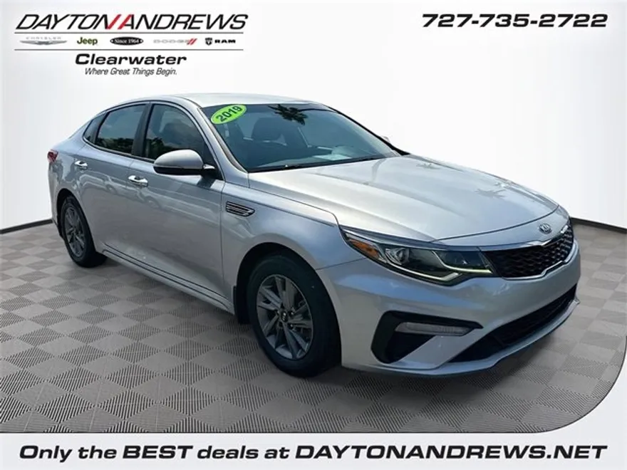 2019 Kia Optima LX photo 1