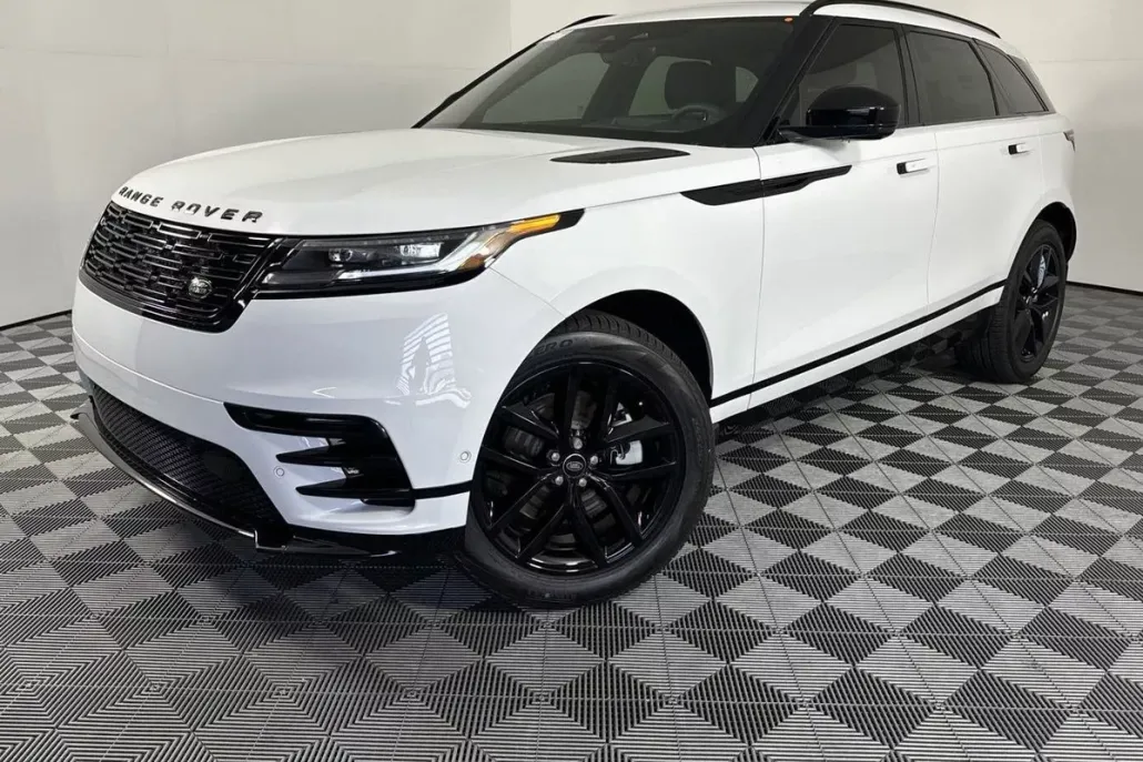 2025 Land Rover Range Rover Velar SE photo 1