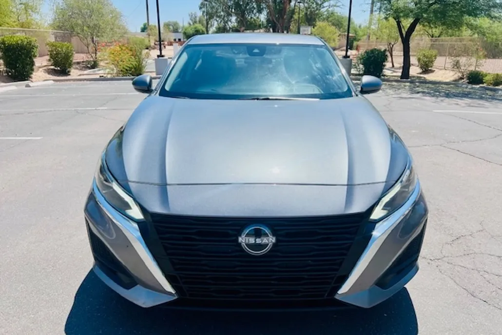 2023 Nissan Altima 2.5 SV photo 1