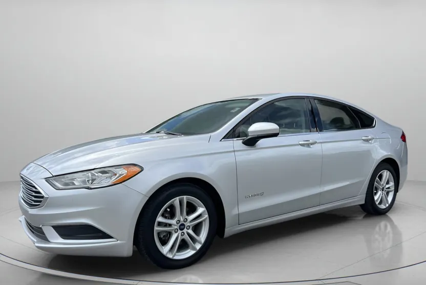 2018 Ford Fusion Hybrid S photo 1
