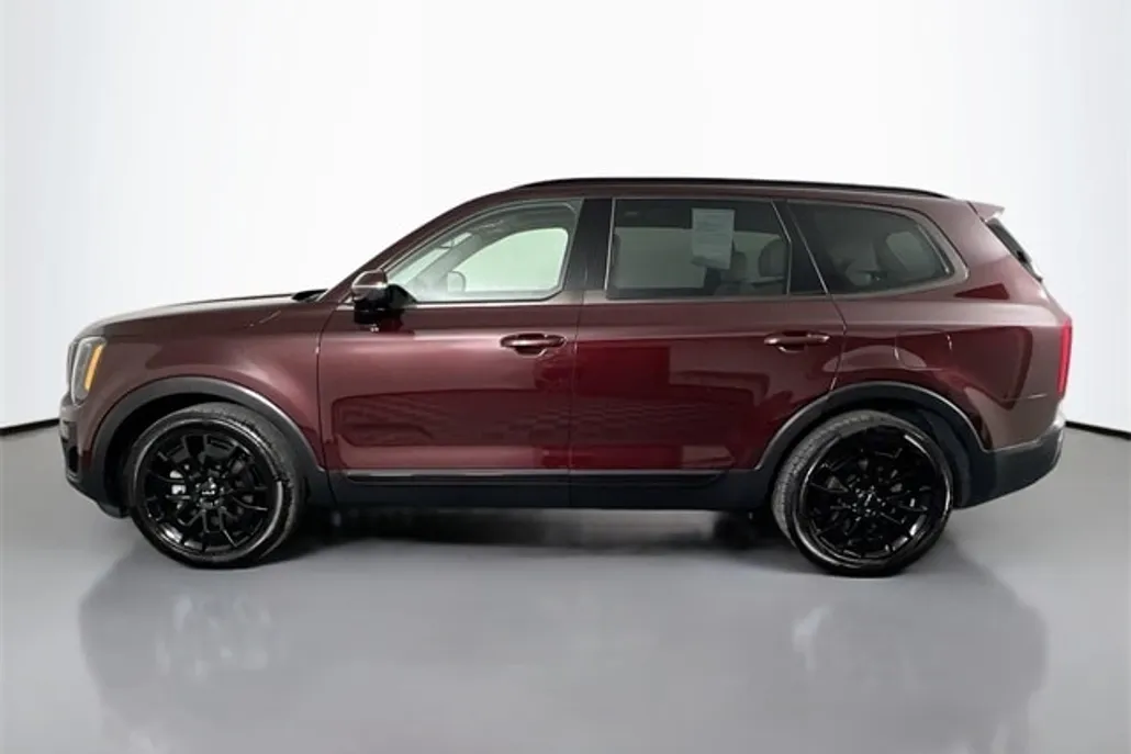 2022 Kia Telluride SX photo 1