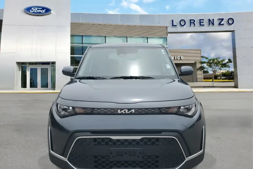 2024 Kia Soul LX photo 1