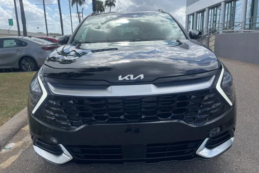 2024 Kia Sportage SX photo 1