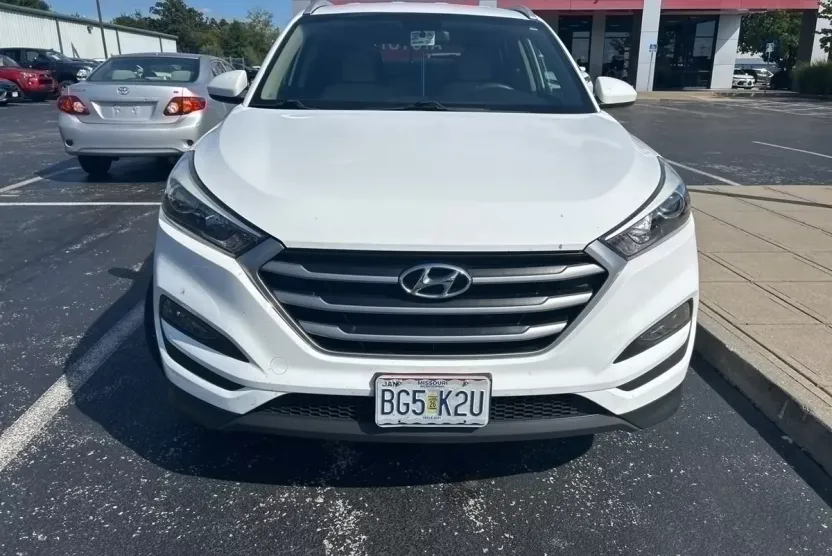 2018 Hyundai Tucson SEL photo 1
