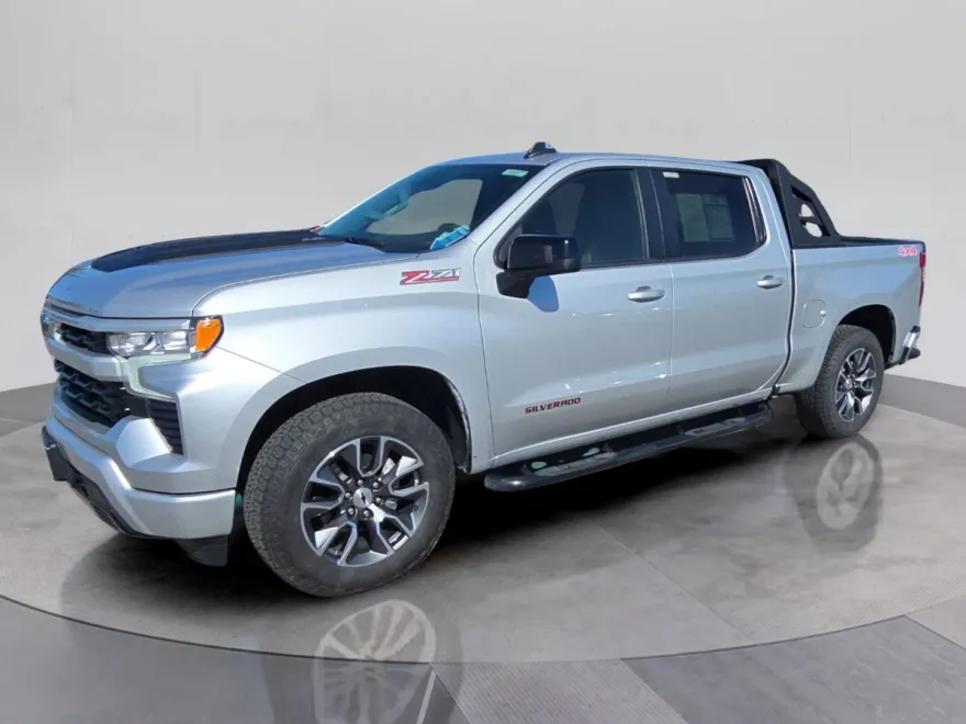 2022 Chevrolet Silverado 1500 RST photo 1