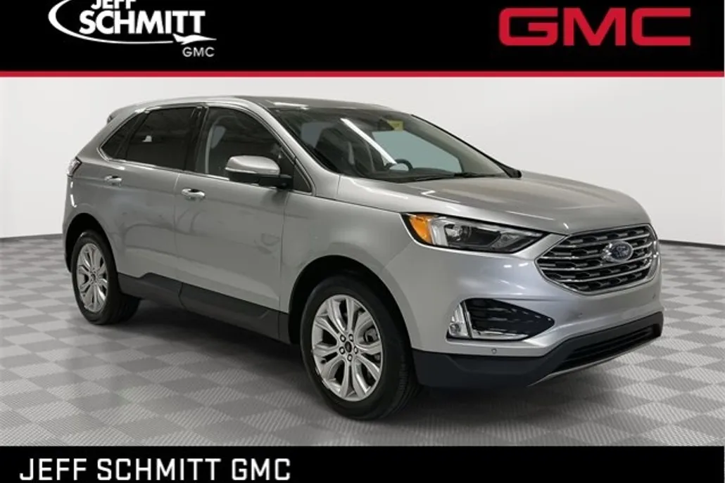 2024 Ford Edge Titanium photo 1