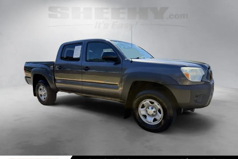 2015 Toyota Tacoma Base V6 photo 1