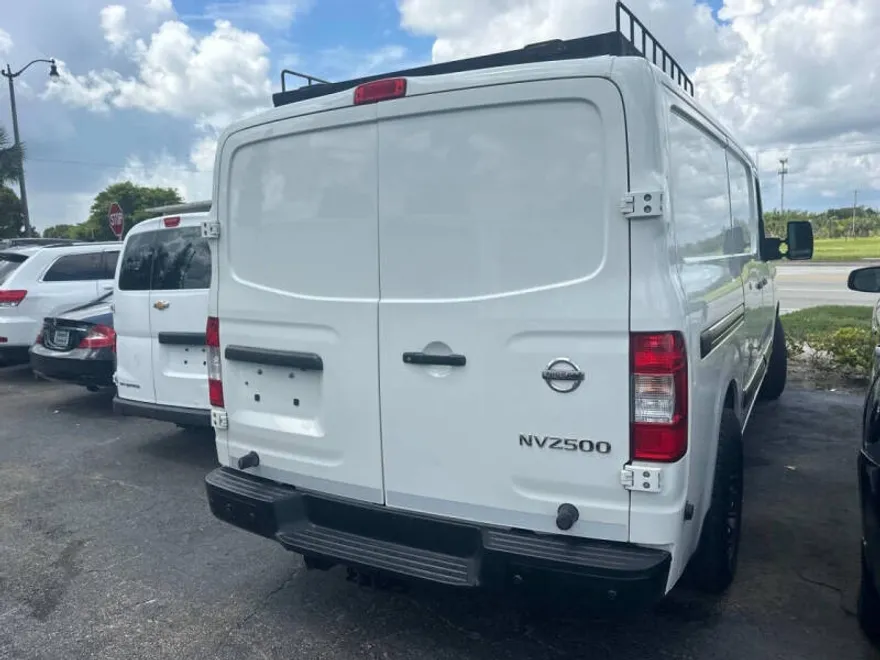 2018 Nissan NV photo 1