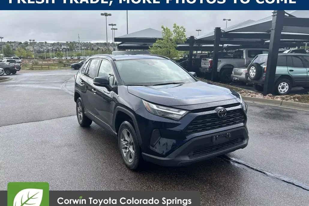 2024 Toyota RAV4 XLE photo 1