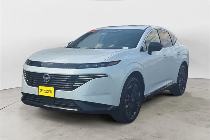 2025 Nissan Murano Platinum photo 1