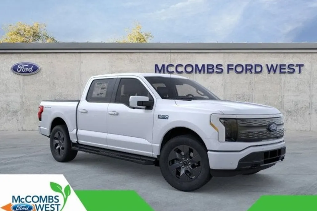 2025 Ford F-150 Lightning Lariat photo 1