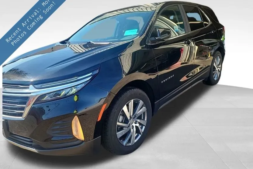 2022 Chevrolet Equinox LT photo 1