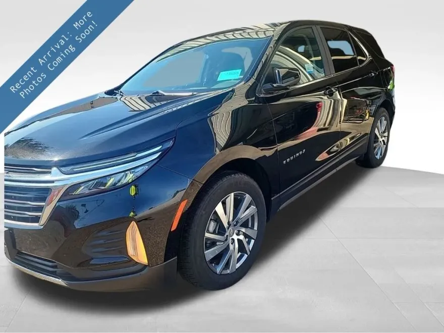 2022 Chevrolet Equinox LT photo 1