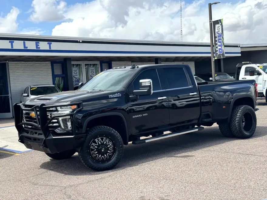 2021 Chevrolet Silverado 3500HD High Country photo 1