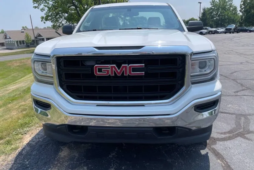 2017 Gmc Sierra 1500 Base photo 1