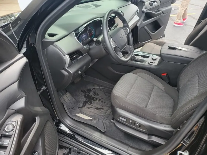 2023 Chevrolet Traverse Cloth photo 1