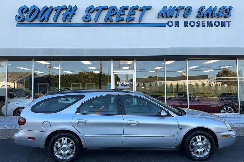 2005 Mercury Sable LS photo 1