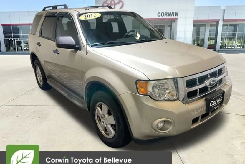 2012 Ford Escape XLT photo 1