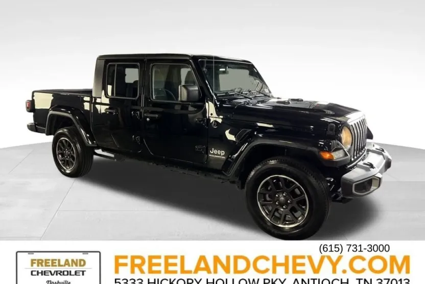 2023 Jeep Gladiator Overland photo 1