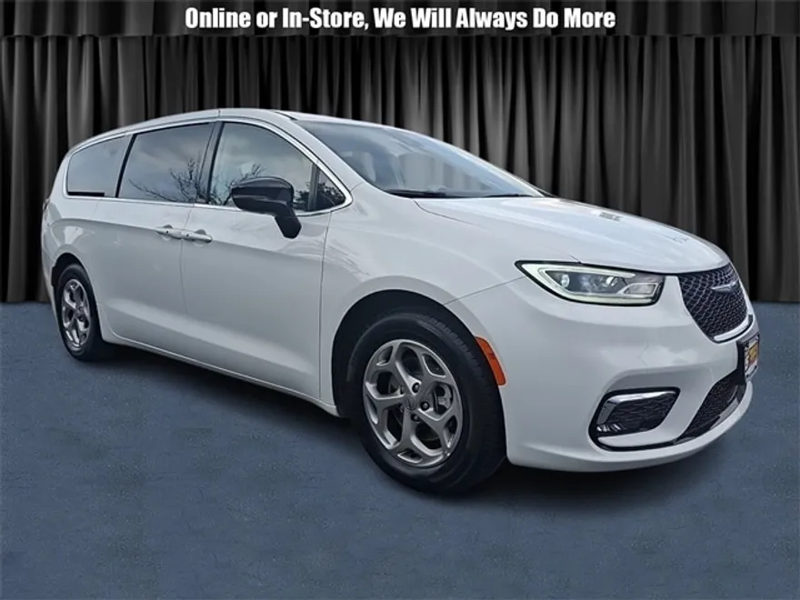 2024 Chrysler Pacifica Limited photo 1