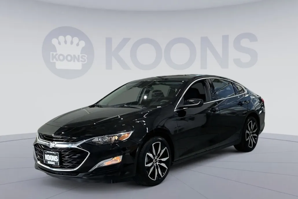 2023 Chevrolet Malibu RS photo 1