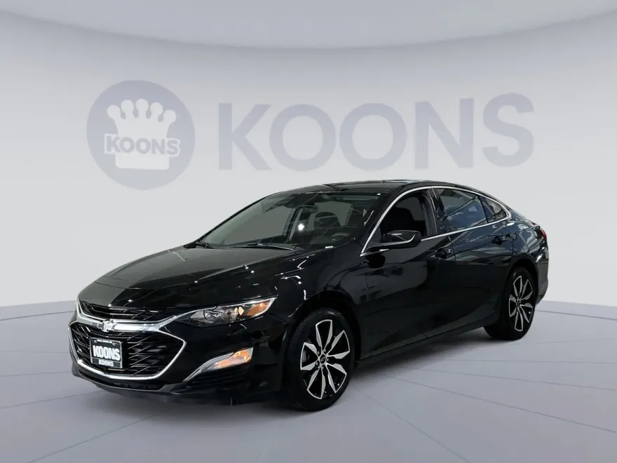 2023 Chevrolet Malibu RS photo 1