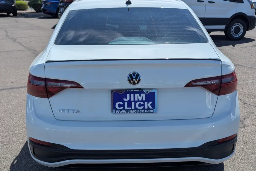 2023 Volkswagen Jetta Sport photo 1