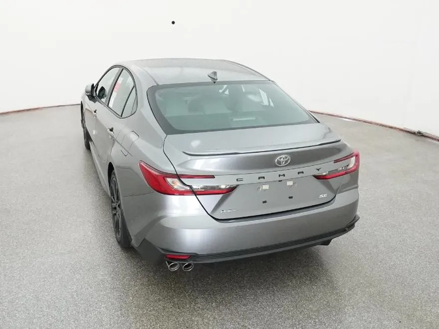 2026 Toyota Camry SE photo 1