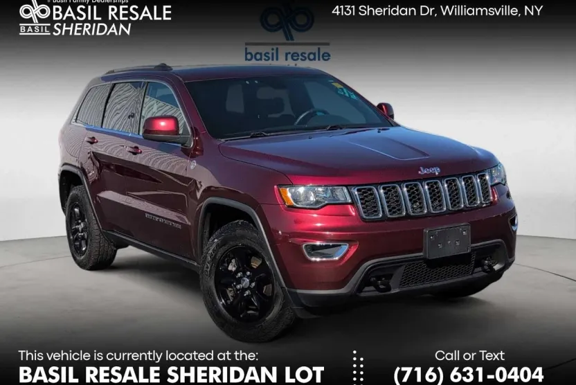2017 Jeep Grand Cherokee Laredo photo 1