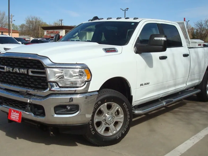 2024 Ram 2500 Big Horn photo 1