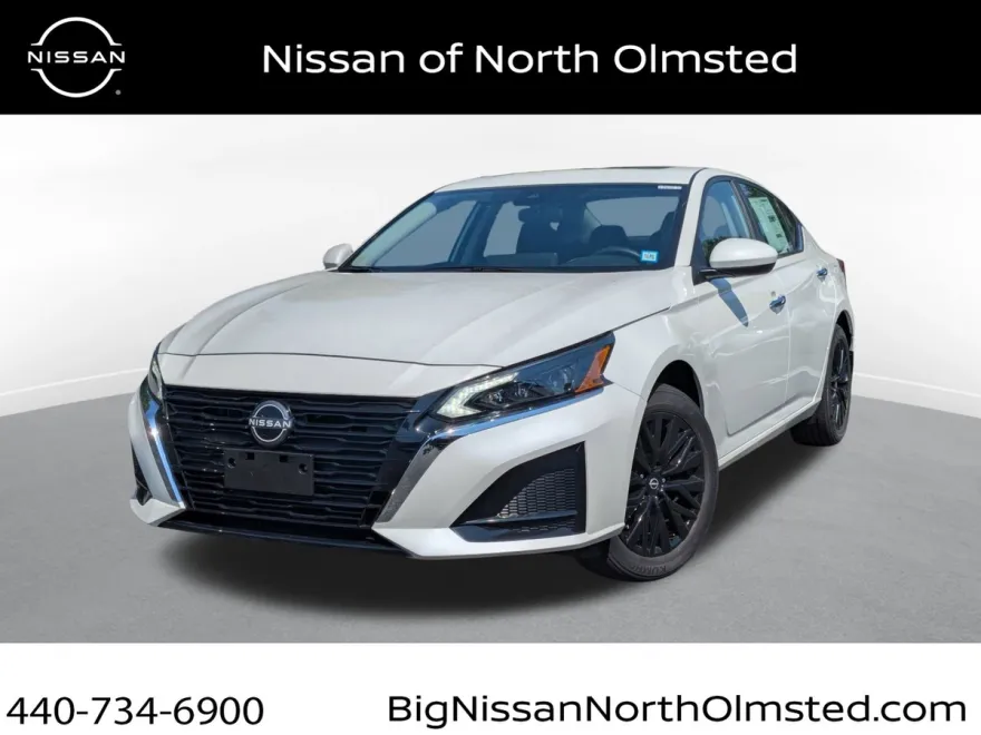 2025 Nissan Altima 2.5 SV photo 1