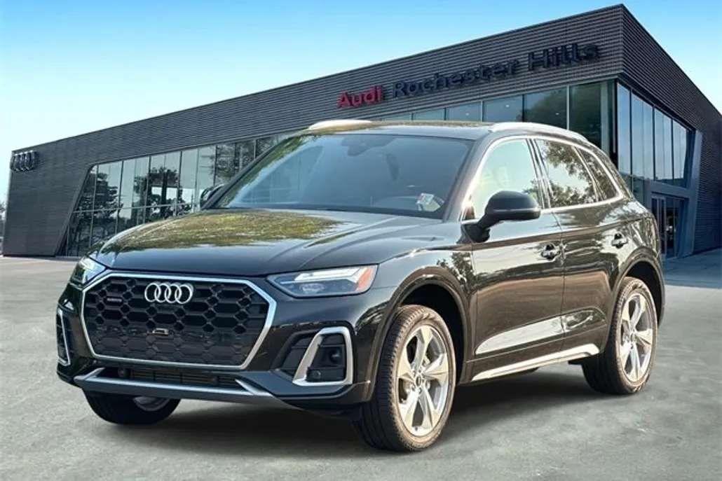 2025 Audi Q5 S line Premium Plus photo 1
