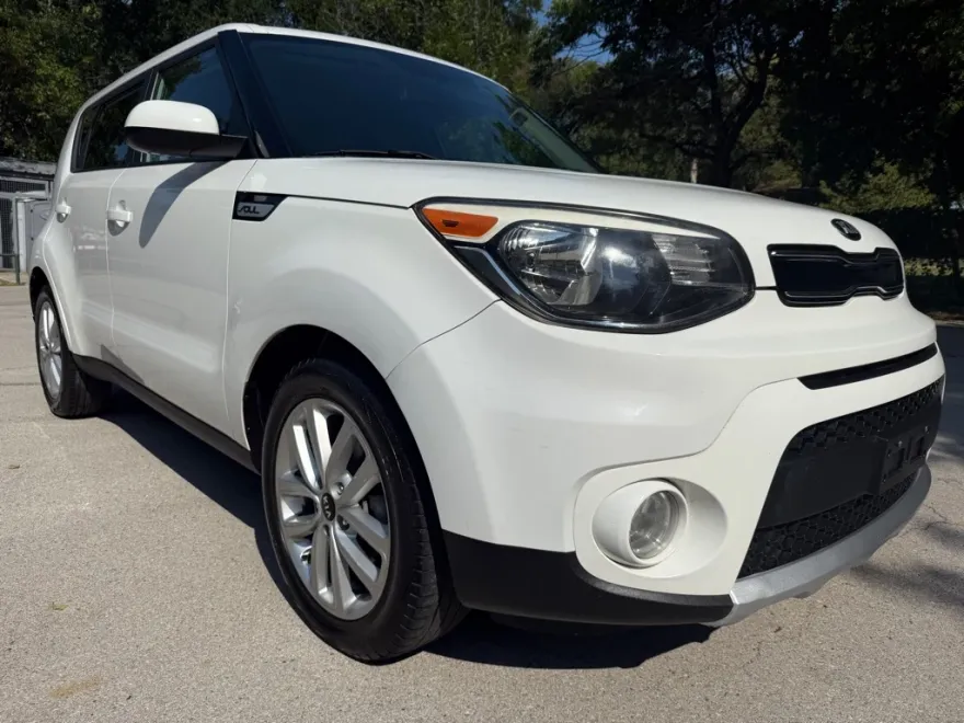 2018 Kia Soul Plus photo 1
