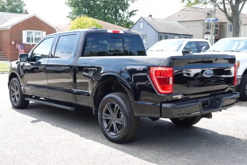 2022 Ford F-150 XLT photo 1