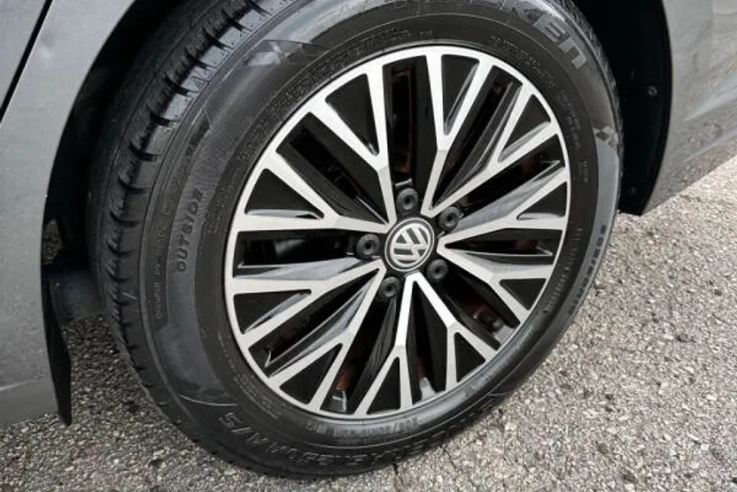 2021 Volkswagen Jetta S photo 1