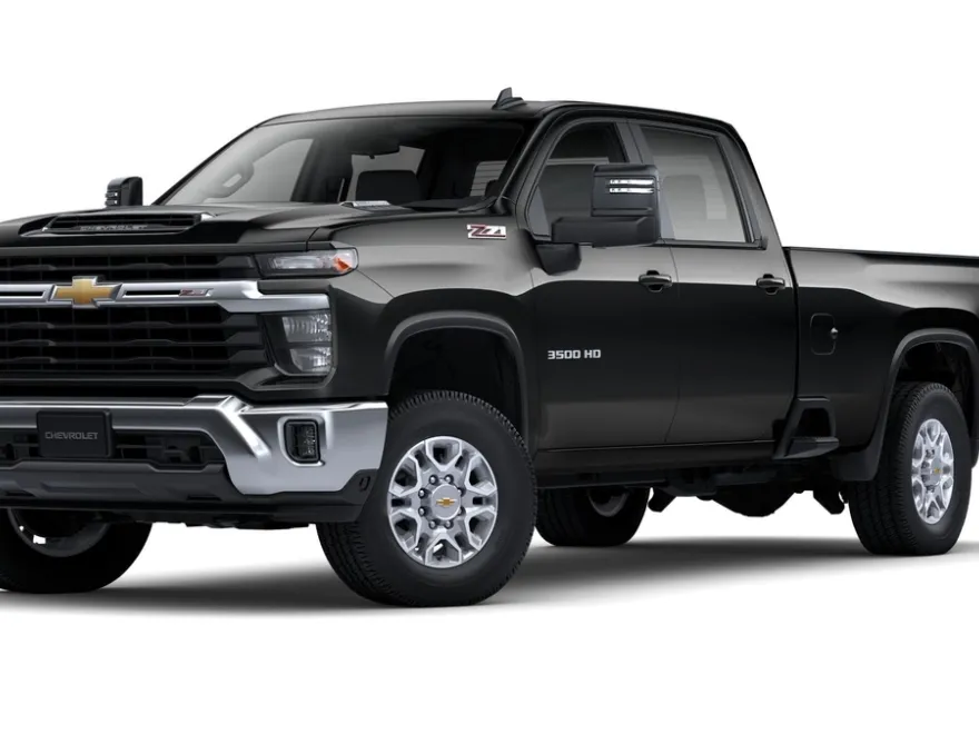 2025 Chevrolet Silverado 3500HD LT photo 1
