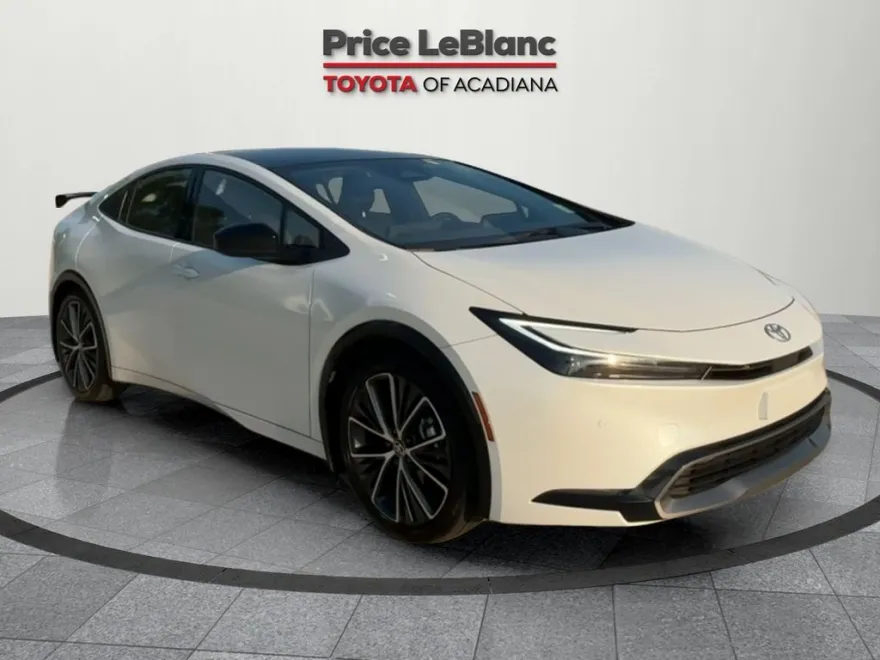 2024 Toyota Prius XLE photo 1