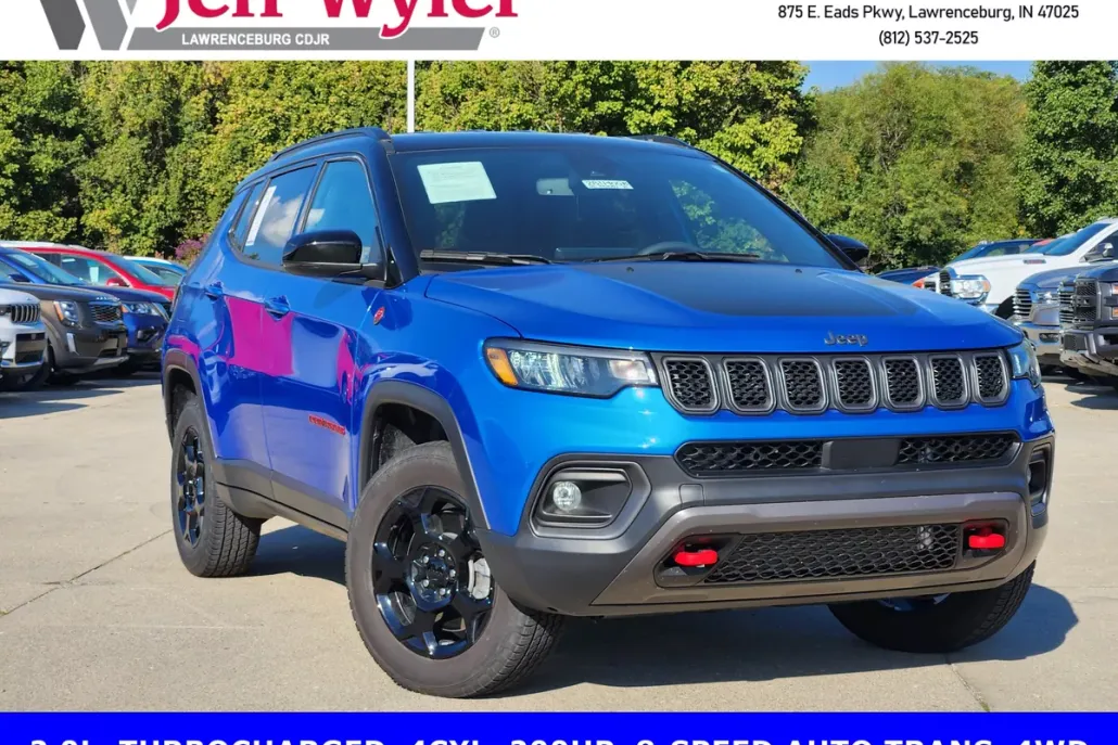 2024 Jeep Compass Trailhawk photo 1