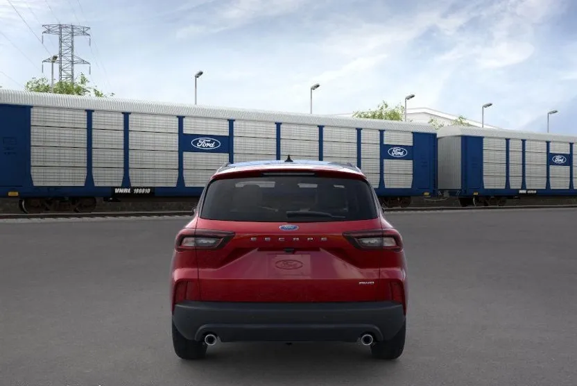 2026 Ford Escape ST-Line photo 1