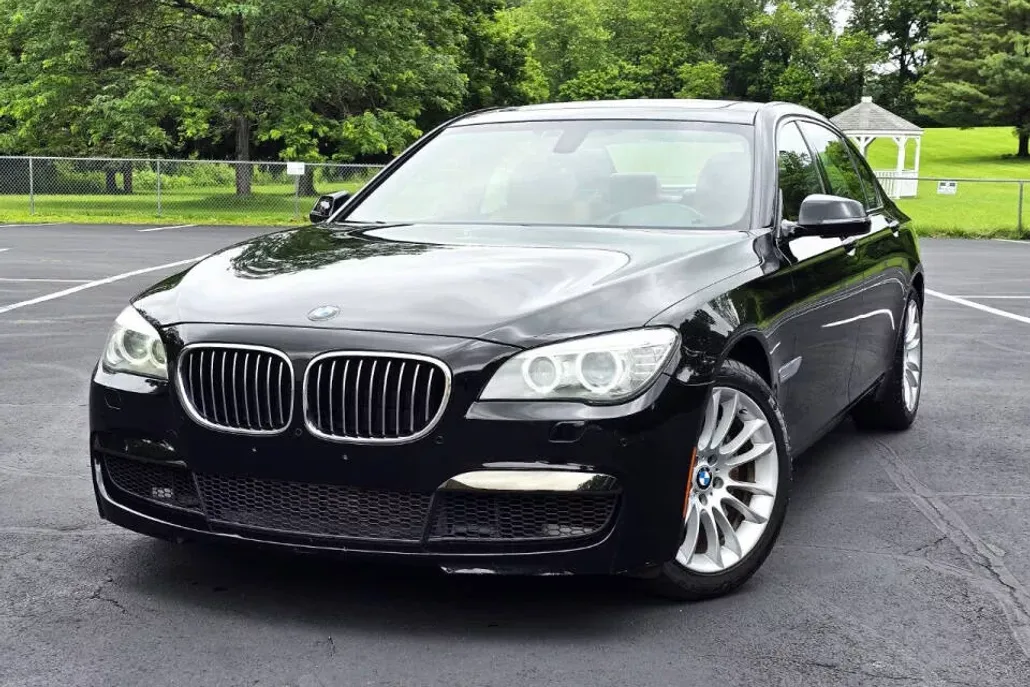 2013 Bmw 740Li xDrive Sedan photo 1