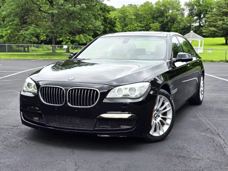 2013 Bmw 740Li xDrive Sedan photo 1
