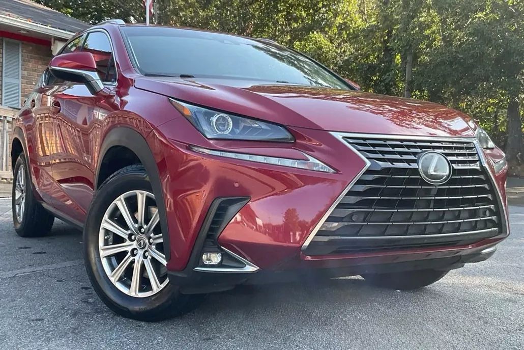 2019 Lexus NX 300 Luxury photo 1