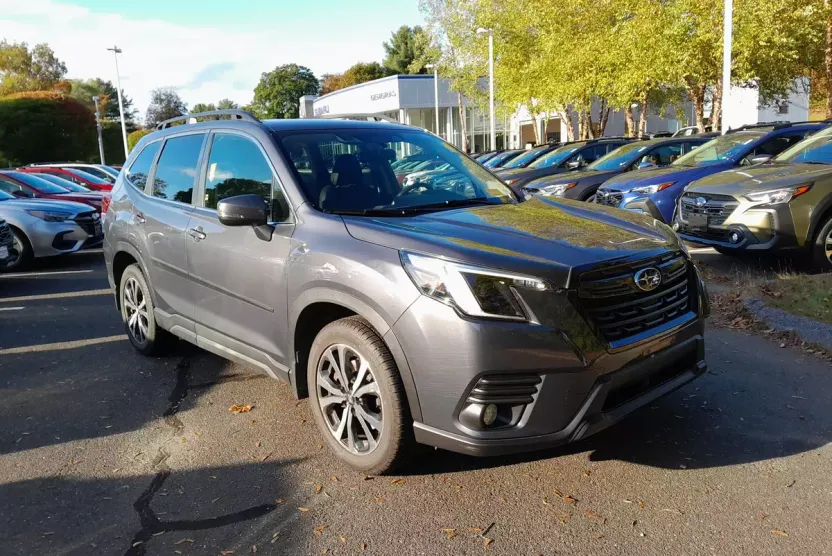 2022 Subaru Forester Limited photo 1