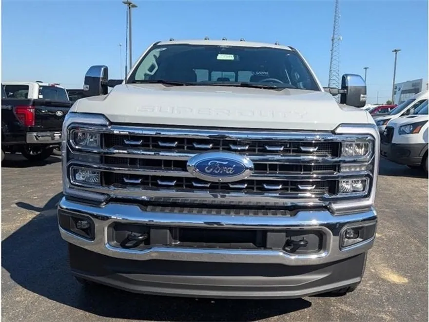 2026 Ford F-350 Lariat photo 1