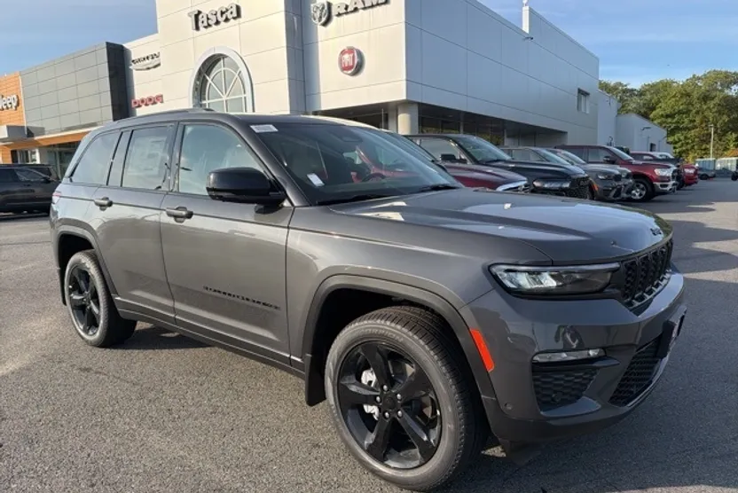 2025 Jeep Grand Cherokee Limited photo 1