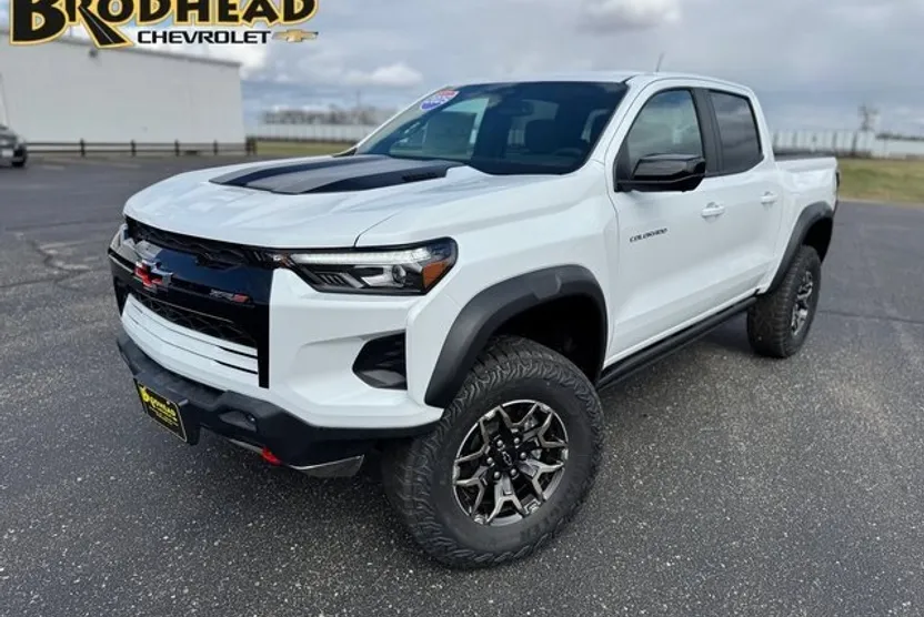 2025 Chevrolet Colorado ZR2 photo 1