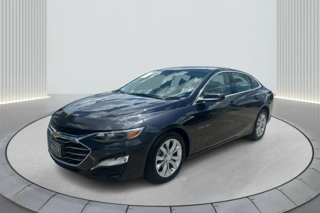 2023 Chevrolet Malibu 1LT photo 1